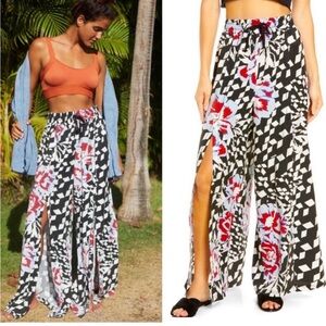 Free People Movement Tracker Split Leg High Pants - Size S, no tag, never worn